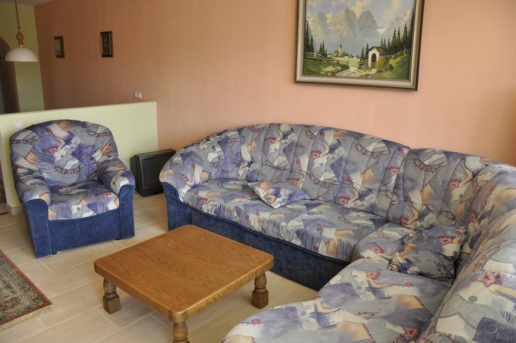 Martina Hotel
